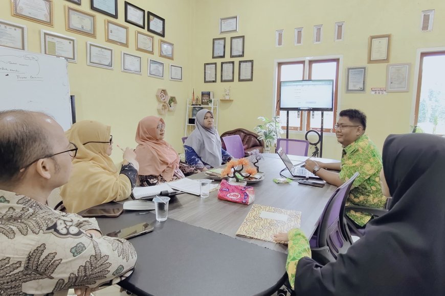 Penandatanganan MoU antara Perguruan Islam Cendekia Muslim dan MTs Negeri 3 Sijunjung 