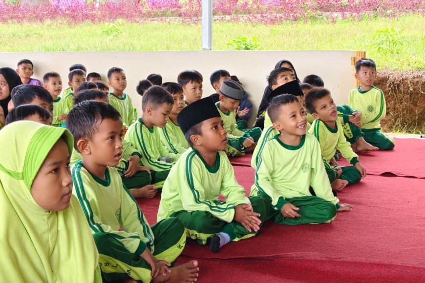 Dongeng Kemanusiaan: Santri Cendekia Muslim Galang Dana untuk Palestina