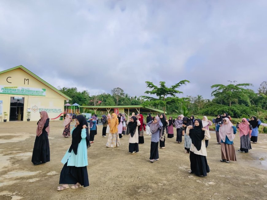 Senam Pagi Rutin Wujudkan Semangat dan Kekompakan di Perguruan Islam Cendekia Muslim Sijunjung
